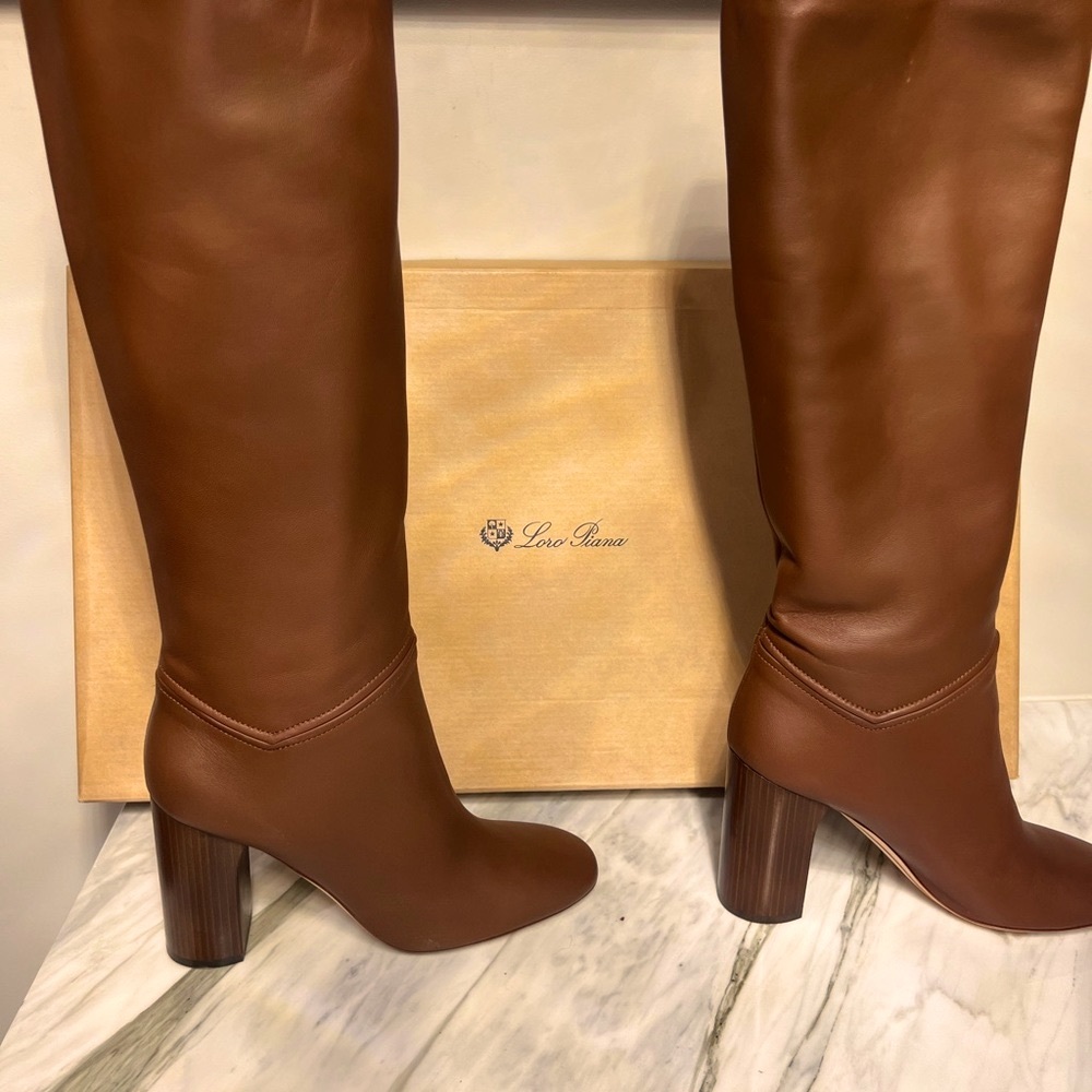 Loro Piana Tilda Lambskin Boots, Size 38 Brown
